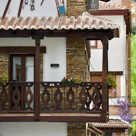 El Refugio 2* Pinos Genil